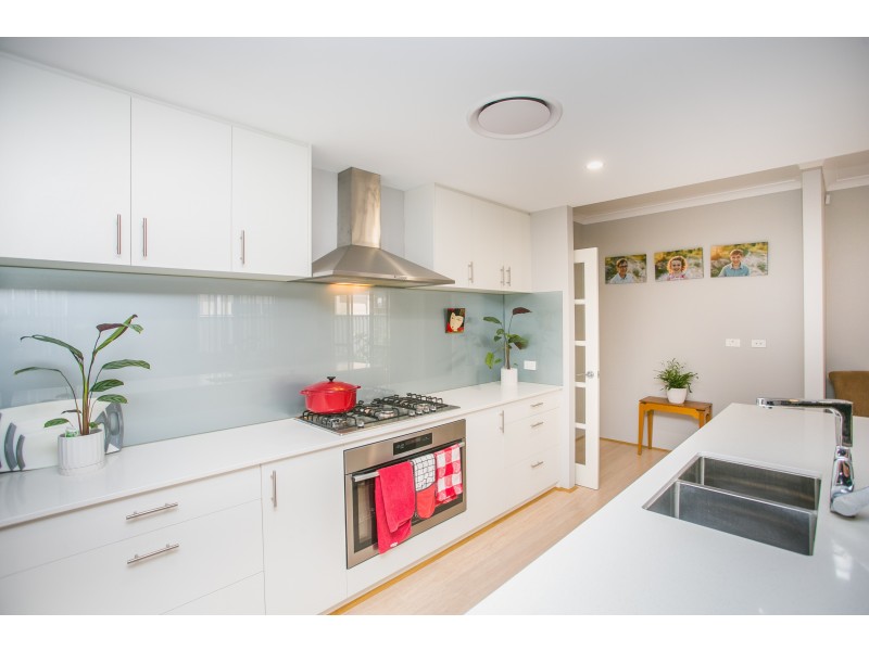 12 Pebley Way, Aveley WA 6069