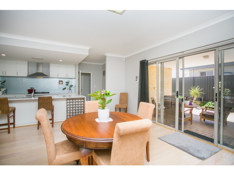 12 Pebley Way, Aveley WA 6069