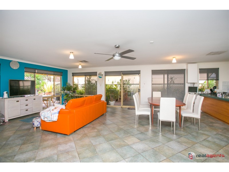 16 White Gum Drive, Jane Brook WA 6056