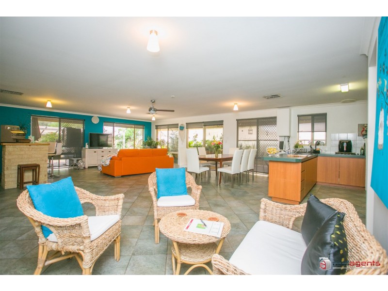 16 White Gum Drive, Jane Brook WA 6056