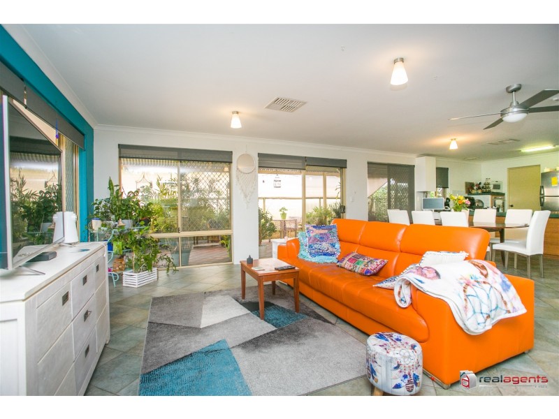 16 White Gum Drive, Jane Brook WA 6056