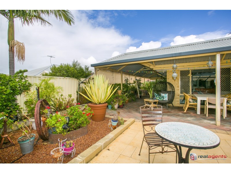 16 White Gum Drive, Jane Brook WA 6056