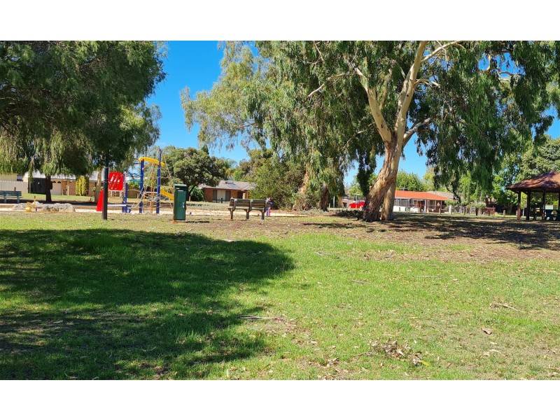 6 HURREY Place, Beechboro WA 6063