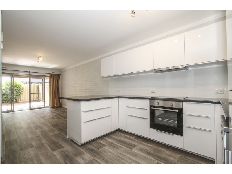 1/132 Sixth Avenue, Inglewood WA 6052