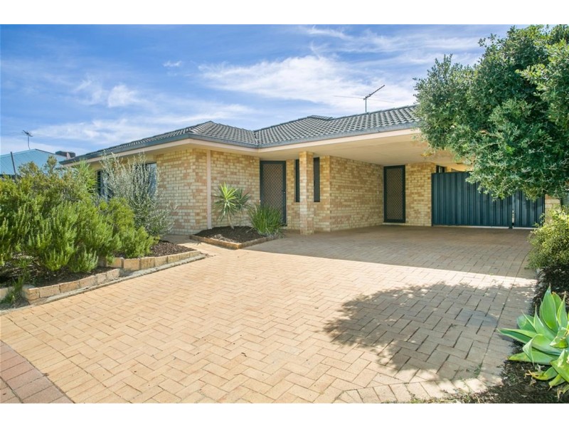 33 Gentle Circle, South Guildford WA 6055
