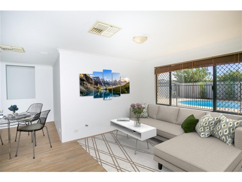 33 Gentle Circle, South Guildford WA 6055