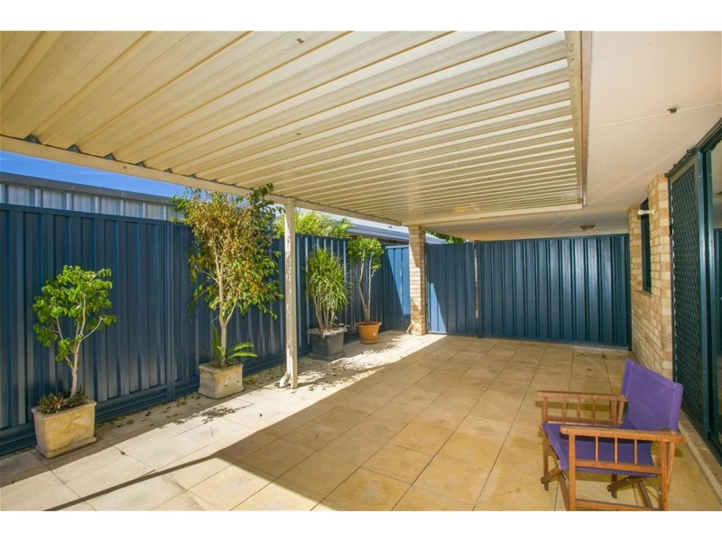 33 Gentle Circle, South Guildford WA 6055