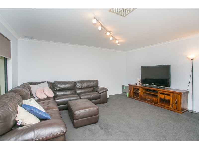 71 WYATT ROAD, Hocking WA 6065