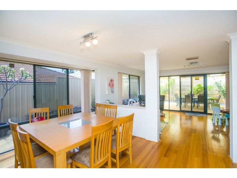 71 WYATT ROAD, Hocking WA 6065