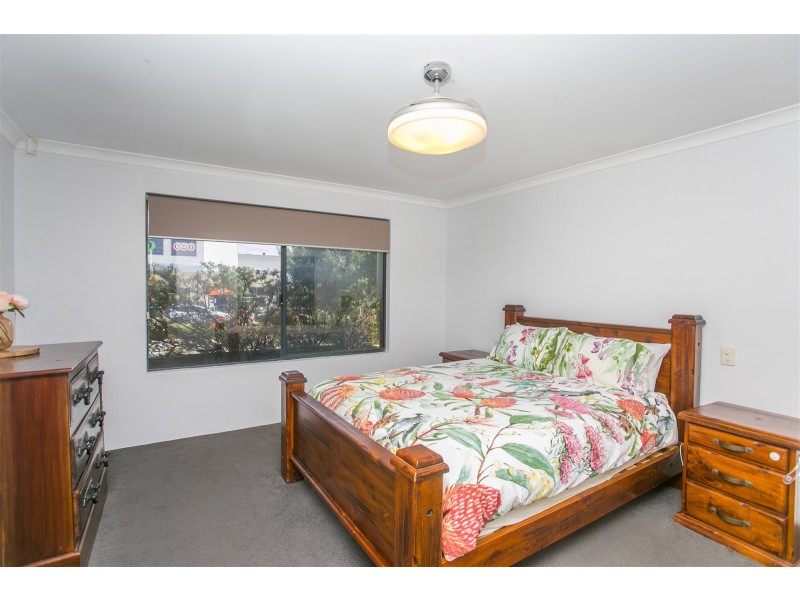 71 WYATT ROAD, Hocking WA 6065