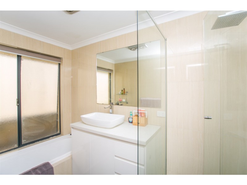 71 WYATT ROAD, Hocking WA 6065