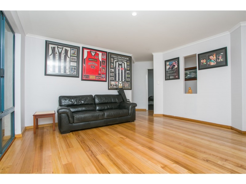 6 GREEN CLOSE, Connolly WA 6027