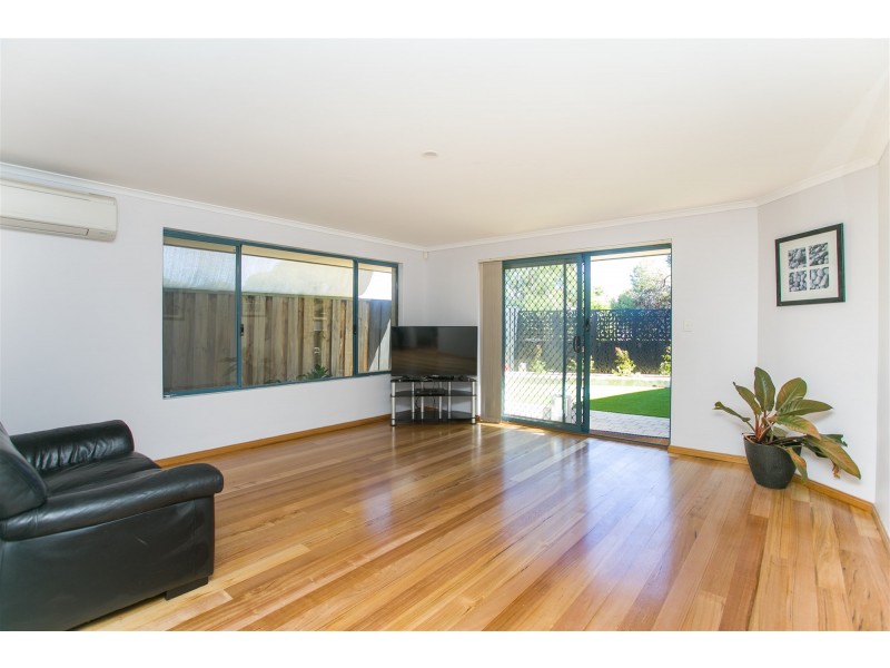 6 GREEN CLOSE, Connolly WA 6027