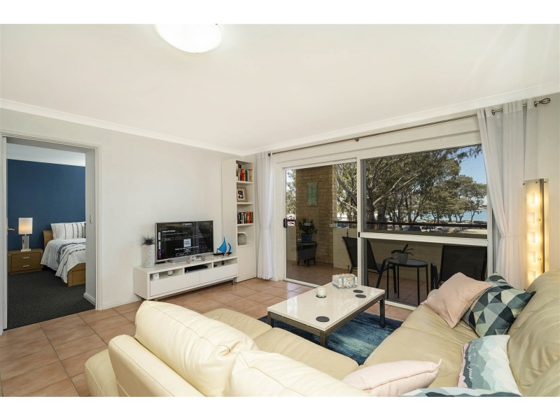 220/68 Southside Drive, Hillarys WA 6025