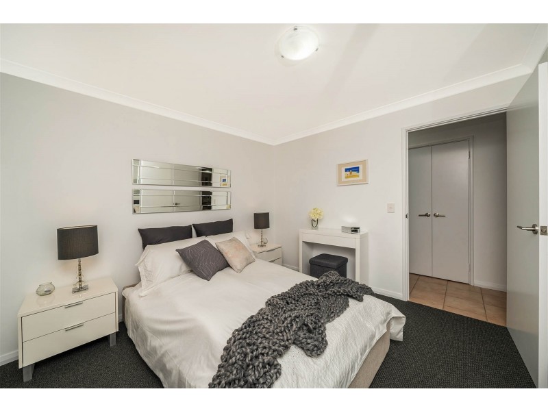 220/68 Southside Drive, Hillarys WA 6025