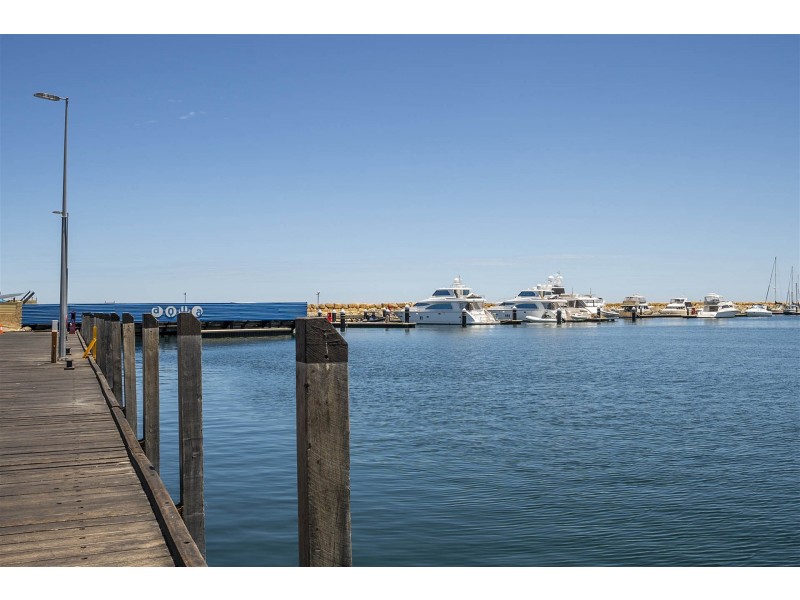 220/68 Southside Drive, Hillarys WA 6025
