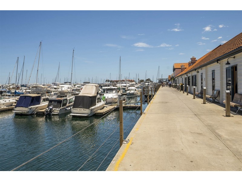 220/68 Southside Drive, Hillarys WA 6025