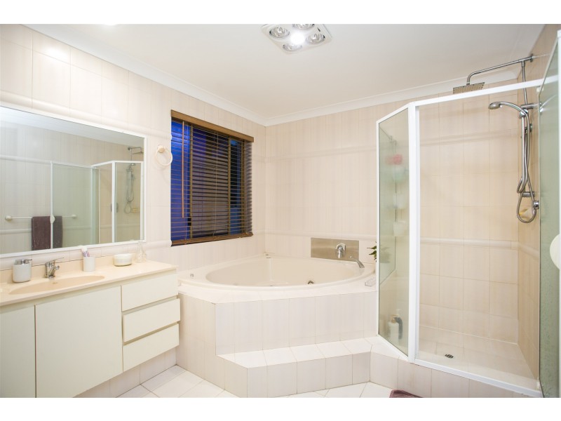 115 CLEMENT DRIVE, Karrinyup WA 6018