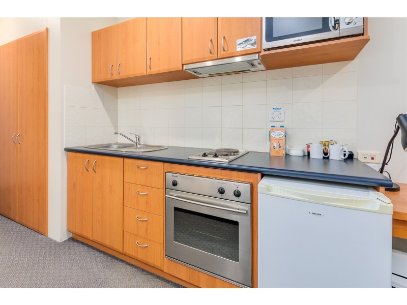 709/12 Victoria Avenue, Perth WA 6000