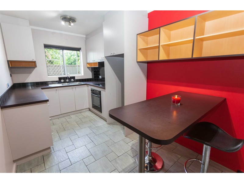 2/7 Tenth Avenue, Maylands WA 6051