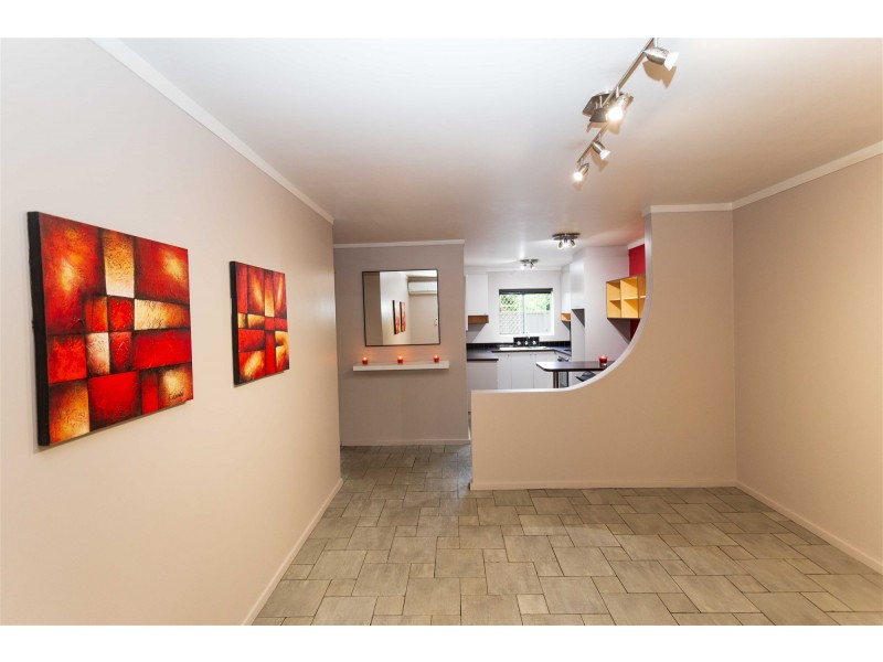 2/7 Tenth Avenue, Maylands WA 6051