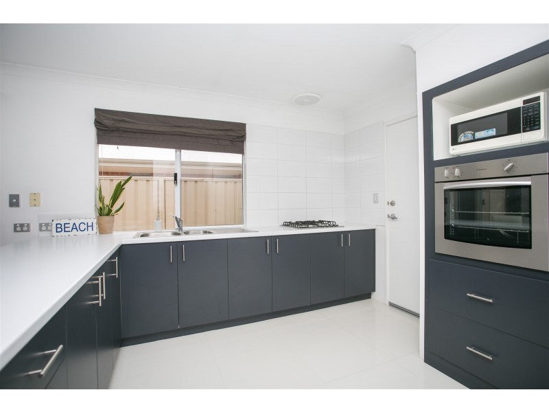 10 TATTERSHALL ROAD, Darch WA 6065