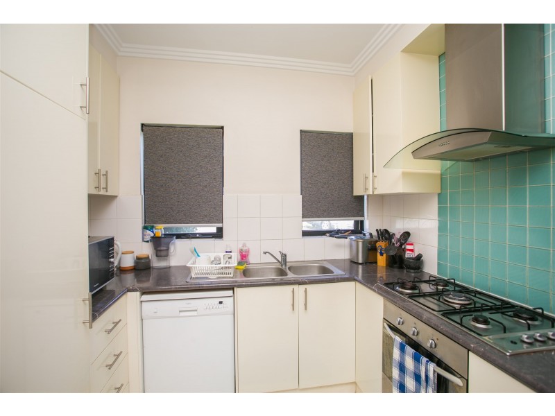 7A Findon Crescent, Westminster WA 6061