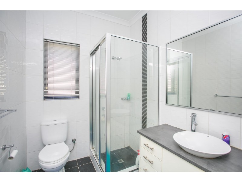 7A Findon Crescent, Westminster WA 6061