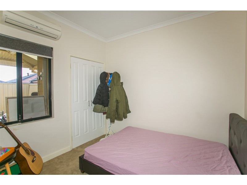 7A Findon Crescent, Westminster WA 6061