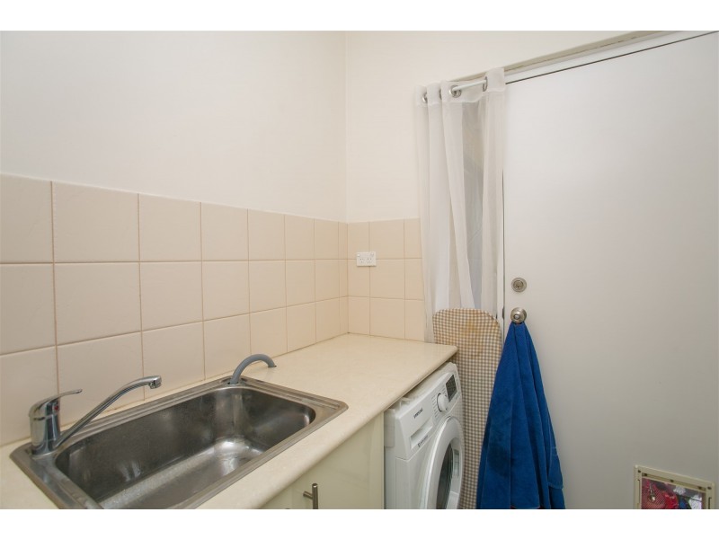 7A Findon Crescent, Westminster WA 6061