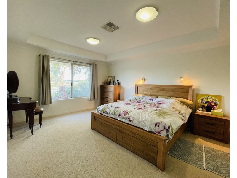 15 Cordata Street, Canning Vale WA 6155