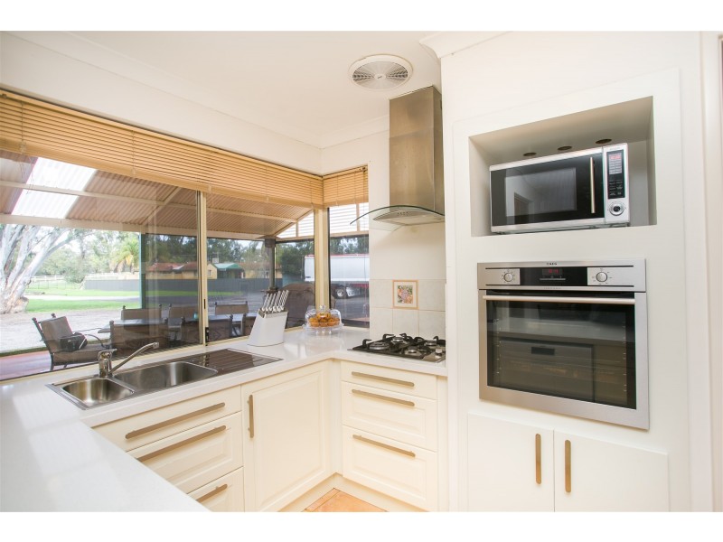 22 Hazelmere  Circus, Hazelmere WA 6055