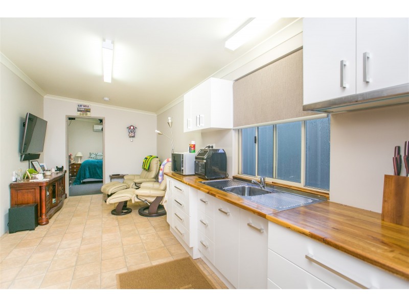 22 Hazelmere  Circus, Hazelmere WA 6055