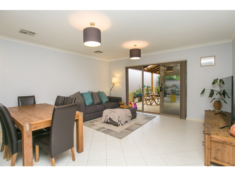 76 Merlot Way, Pearsall WA 6065