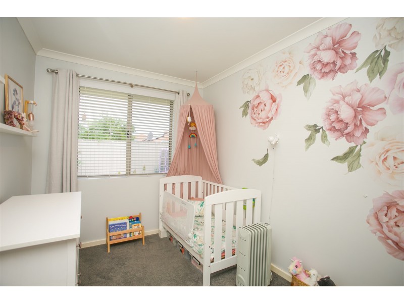 76 Merlot Way, Pearsall WA 6065