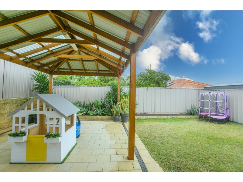 76 Merlot Way, Pearsall WA 6065