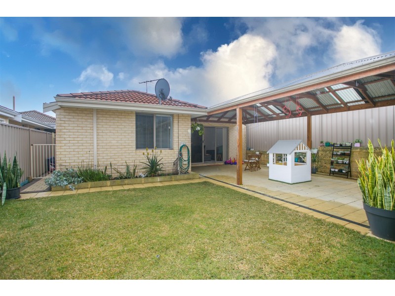 76 Merlot Way, Pearsall WA 6065