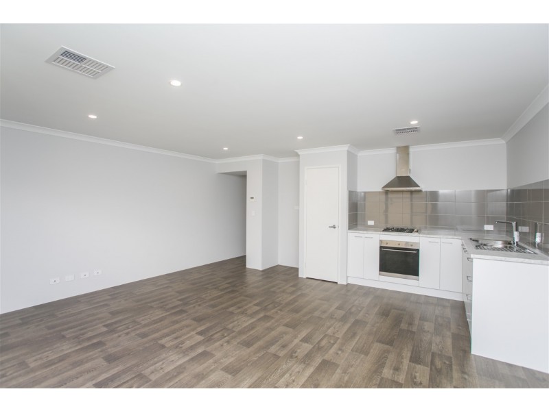 16 Velvetene Road, Byford WA 6122