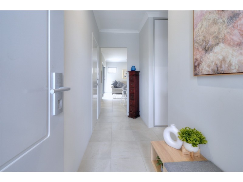 9c Halley Street, Innaloo WA 6018