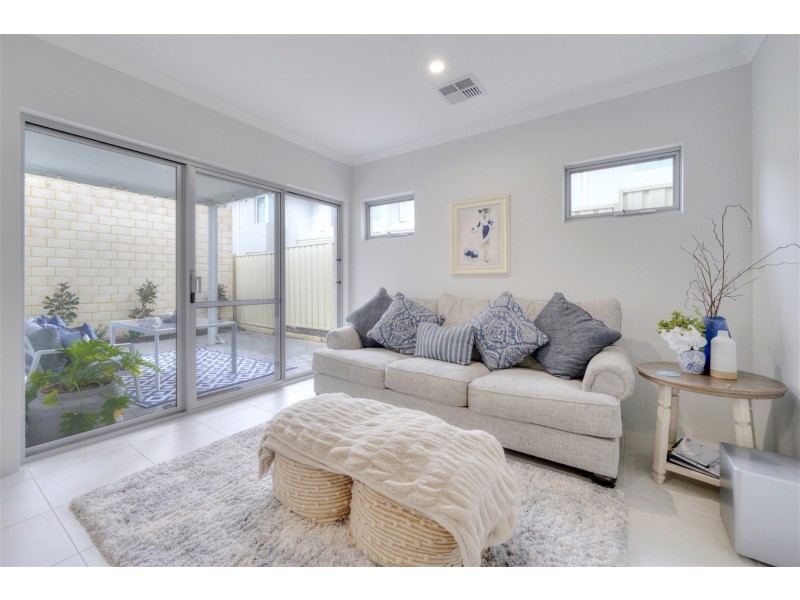 9c Halley Street, Innaloo WA 6018