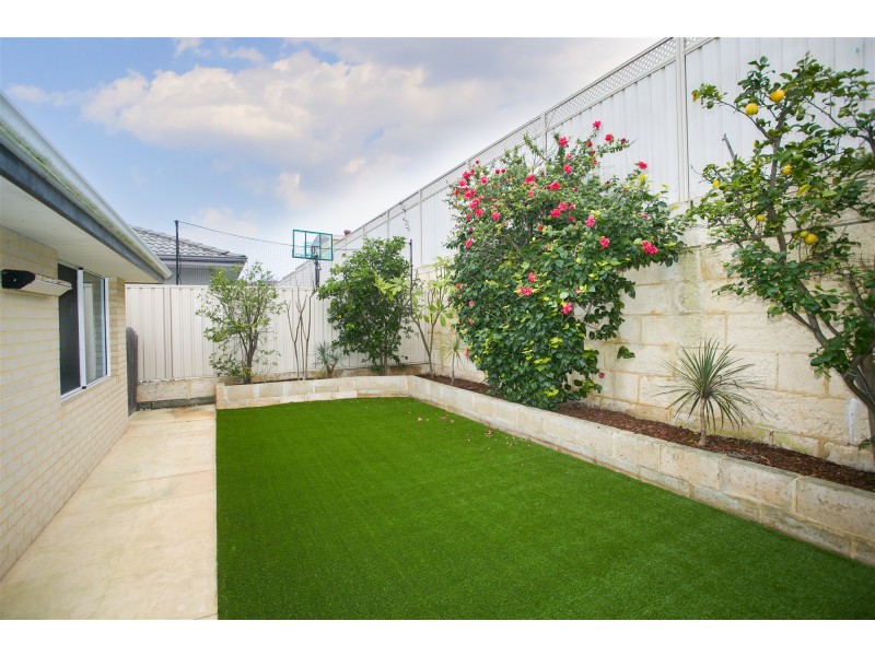 10 TATTERSHALL ROAD, Darch WA 6065