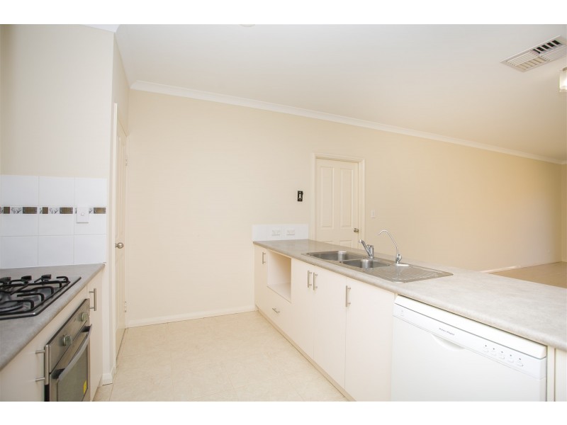 4 PAISLEY LINK, Butler WA 6036