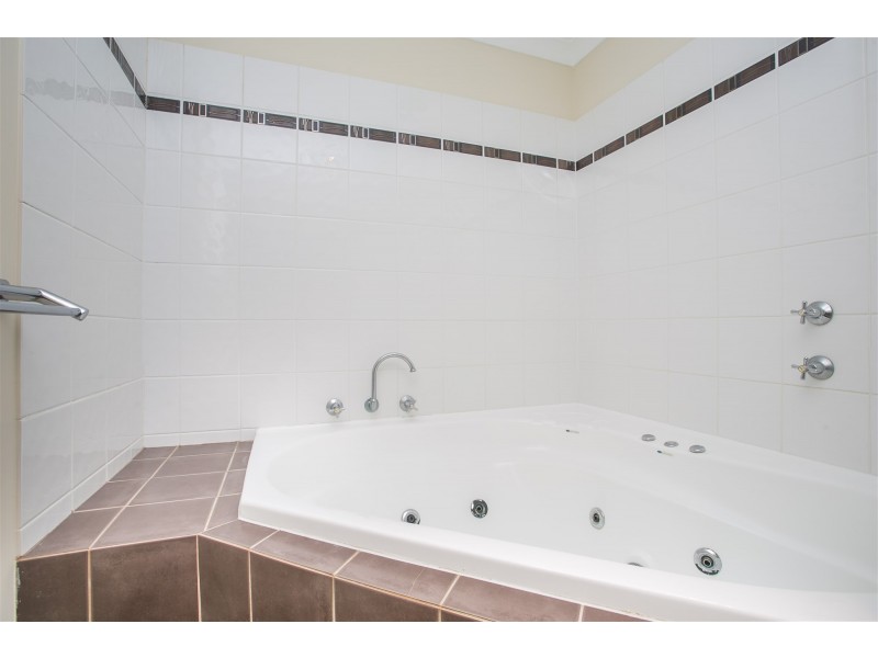 4 PAISLEY LINK, Butler WA 6036