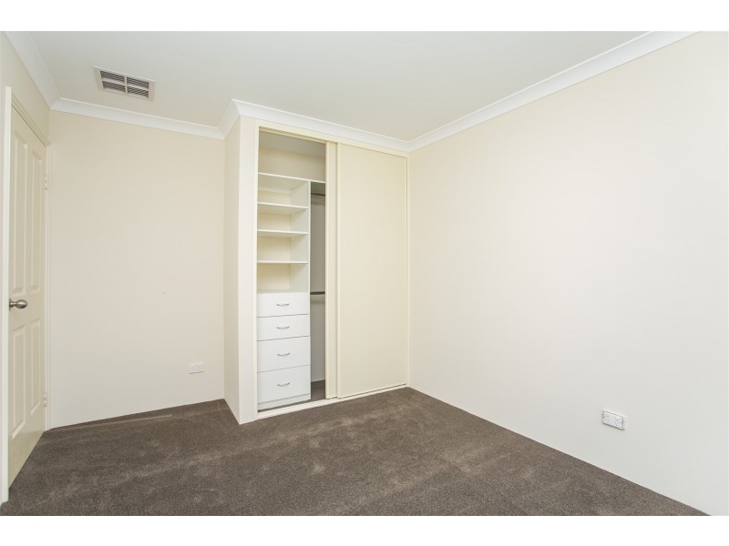 4 PAISLEY LINK, Butler WA 6036