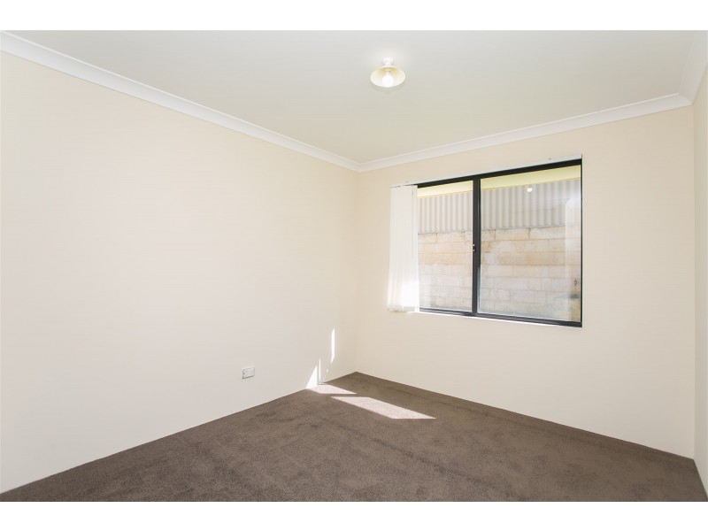4 PAISLEY LINK, Butler WA 6036