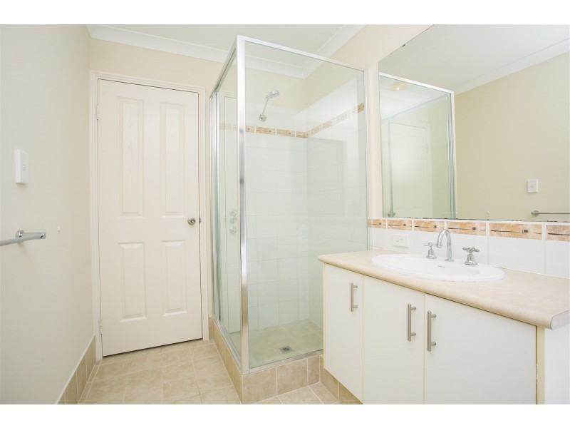 4 PAISLEY LINK, Butler WA 6036