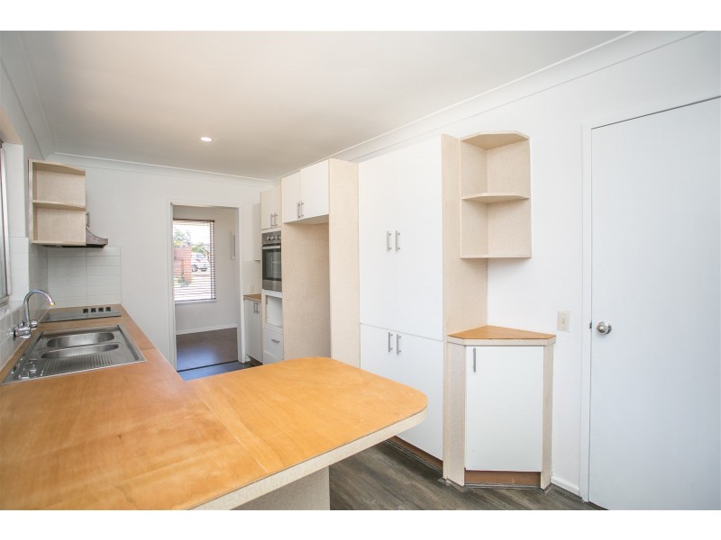 4/50-52 Leach Highway, Wilson WA 6107