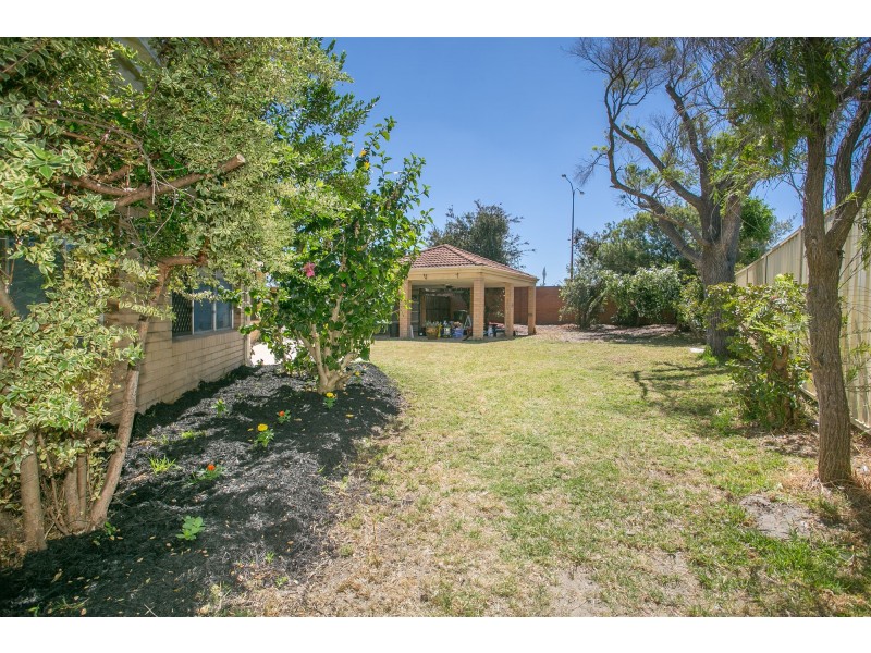 4/50-52 Leach Highway, Wilson WA 6107