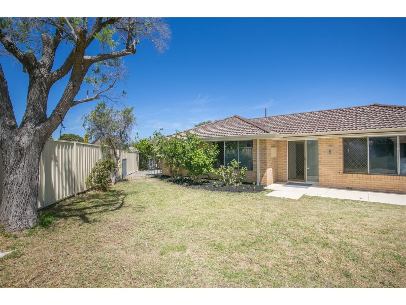 4/50-52 Leach Highway, Wilson WA 6107