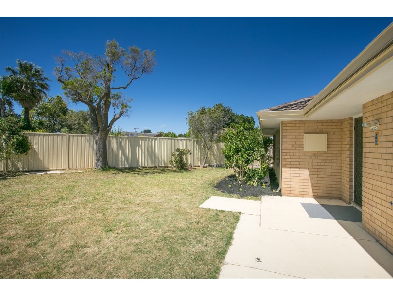 4/50-52 Leach Highway, Wilson WA 6107